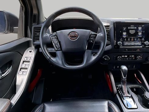 Used 2023 Nissan Frontier PRO-4X w/ Pro-4X Premium Package AWD/4WD image 7