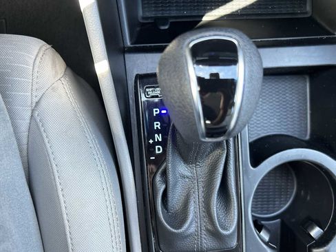 Used 2019 Hyundai Tucson Value FWD image 18
