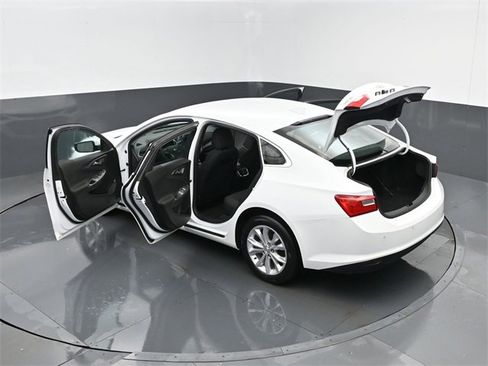 Used 2024 Chevrolet Malibu LT image 26