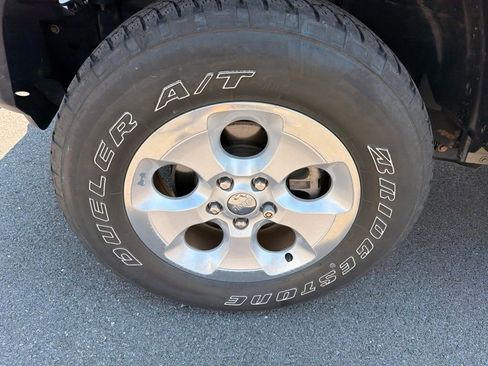 Used 2020 Jeep Gladiator Sport w/ Quick Order Package 24S AWD/4WD image 28