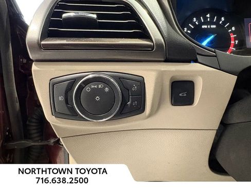 Used 2017 Ford Fusion SE image 14