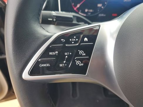 Used 2025 Mercedes-Benz C 300 4MATIC Sedan image 17