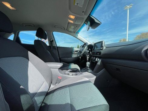 Used 2019 Hyundai Kona SE FWD image 4