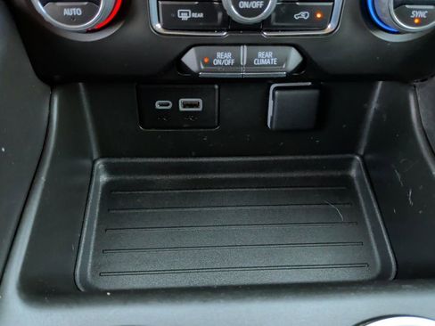 Used 2023 Chevrolet Tahoe 2WD w/ 1FL Safety Package image 28