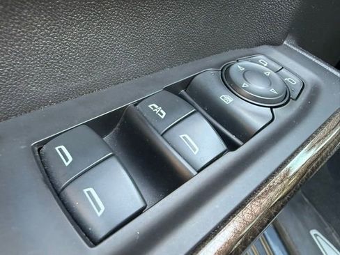 Used 2021 Chevrolet Silverado 1500 LT Trail Boss w/ Convenience Package II AWD/4WD image 15