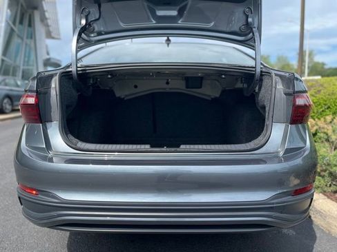Used 2024 Volkswagen Jetta SE w/ Panoramic Sunroof Package FWD image 33