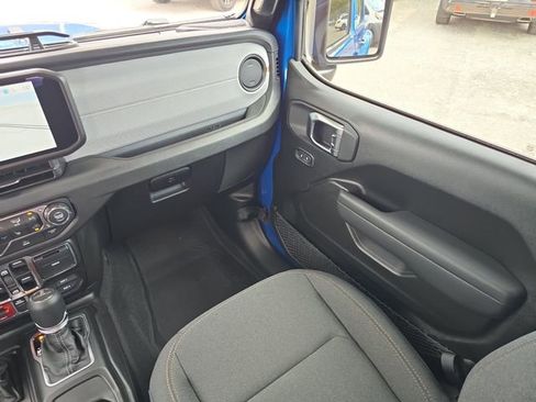 New 2026 Jeep Gladiator Willys AWD/4WD image 12