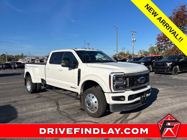 Used 2026 Ford F450 Platinum w/ FX4 Off-Road Package AWD/4WD image 3