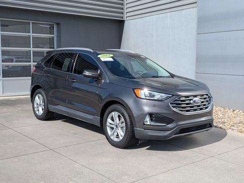 Certified 2019 Ford Edge SEL FWD image 2