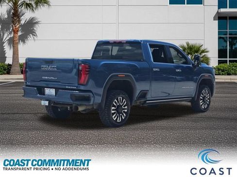 Used 2024 GMC Sierra 2500 Denali Ultimate w/ Max Trailering Package AWD/4WD image 6