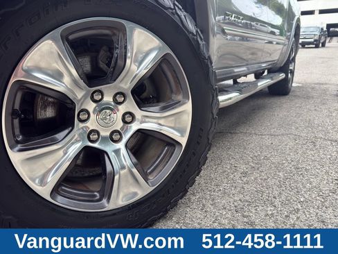Used 2019 RAM 1500 Laramie AWD/4WD image 4