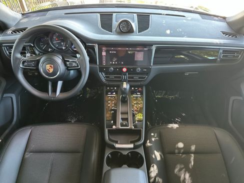 New 2026 Porsche Macan AWD/4WD image 6