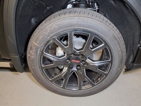 New 2026 GMC Sierra 1500 Denali w/ Technology Package image 5