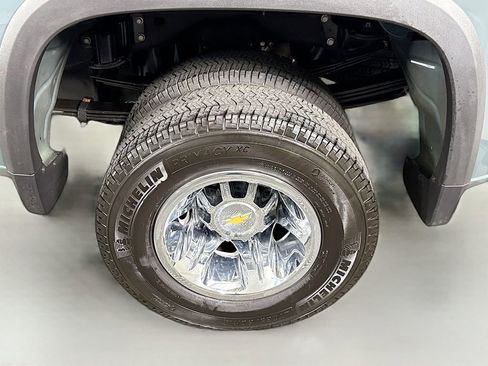 Used 2025 Chevrolet Silverado 3500 LT w/ Safety Package image 35