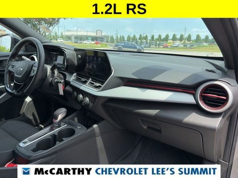 Used 2025 Chevrolet Trax RS w/ Driver Confidence Package FWD image 28