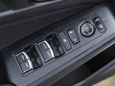 Used 2025 Honda Civic Sport image 35