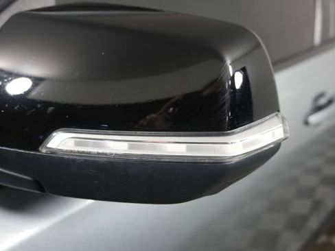 Used 2023 GMC Acadia AT4 w/ Technology Package AWD/4WD image 23