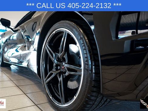 Used 2023 Chevrolet Corvette Stingray Coupe w/ 1LT RWD image 19