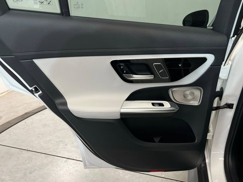 New 2026 Mercedes-Benz GLC 300 4MATIC image 18