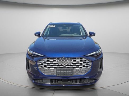 Used 2025 Audi Q5 Premium Plus AWD/4WD image 4