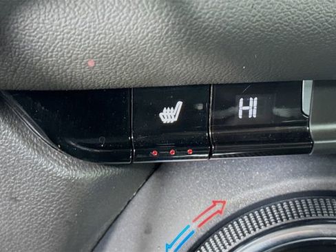 Used 2024 Chevrolet Blazer LT w/ Convenience Package image 21