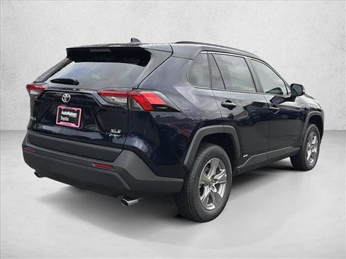 New 2025 Toyota RAV4 XLE image 5