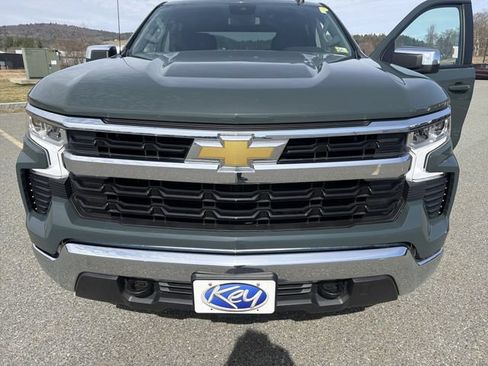 Used 2025 Chevrolet Silverado 1500 LT AWD/4WD image 32