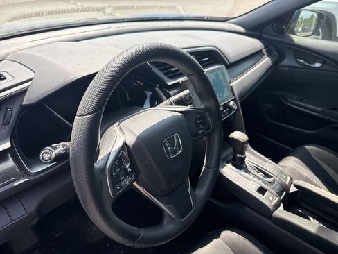 Used 2018 Honda Civic EX image 8