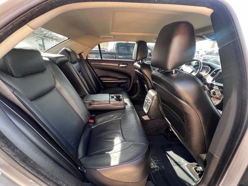 Used 2016 Chrysler 300 C image 11
