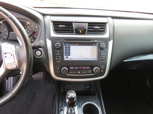 Used 2016 Nissan Altima 3.5 SL image 18