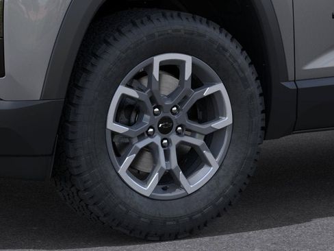 New 2026 Chevrolet Equinox ACTIV w/ Convenience Package III AWD/4WD image 23