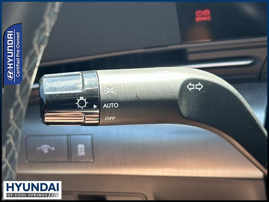 Used 2024 Hyundai Kona SEL FWD image 32