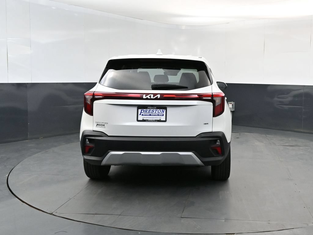 Used 2025 Kia Seltos LX AWD/4WD image 4