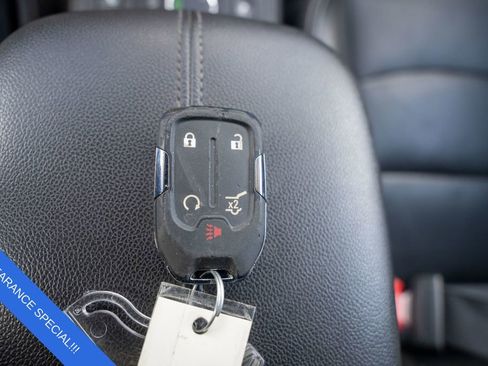 Used 2022 GMC Terrain SLT image 29