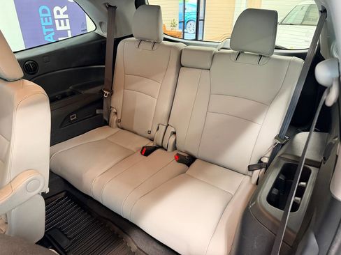Used 2021 Honda Pilot Touring image 25