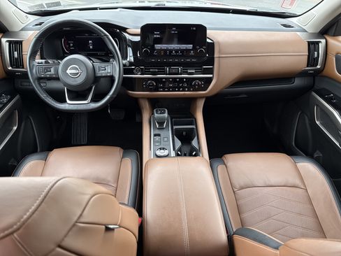 Used 2022 Nissan Pathfinder Platinum w/ Cargo Package AWD/4WD image 15