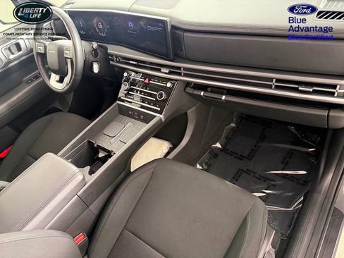 Used 2024 Hyundai Santa Fe SE AWD/4WD image 18