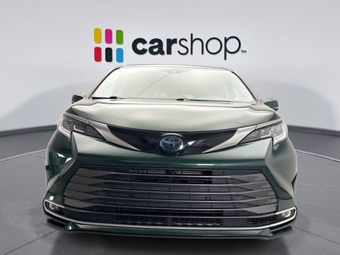 Used 2021 Toyota Sienna Limited AWD/4WD image 8