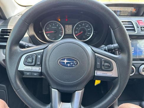 Used 2017 Subaru Forester 2.5i Premium AWD/4WD image 25