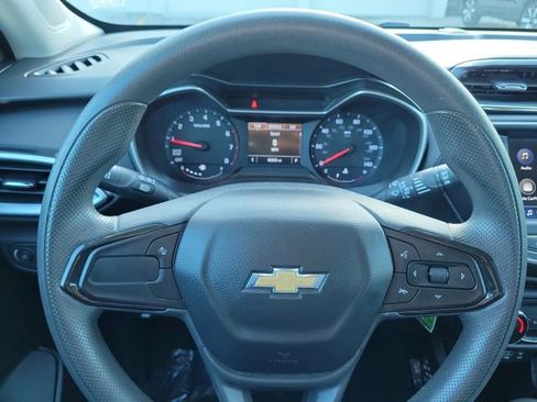 Used 2023 Chevrolet TrailBlazer LS FWD image 22