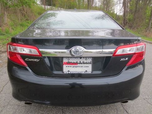Used 2013 Toyota Camry XLE FWD image 6