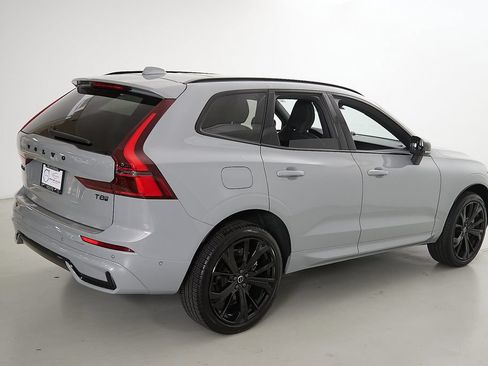 Certified 2026 Volvo XC60 T8 Ultra AWD/4WD image 9