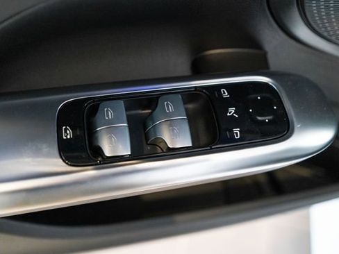 New 2026 Mercedes-Benz C 300 4MATIC Sedan image 19