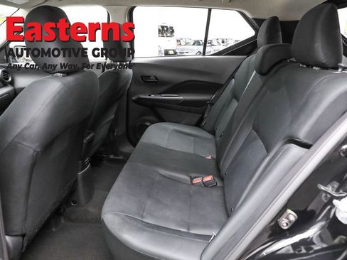 Used 2023 Nissan Kicks S image 21