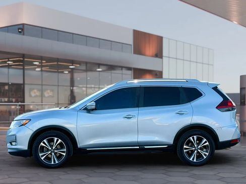 Used 2018 Nissan Rogue SL FWD image 5