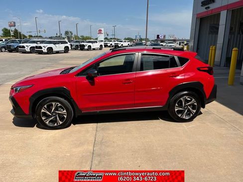 Used 2024 Subaru Crosstrek 2.0i Premium AWD/4WD image 2