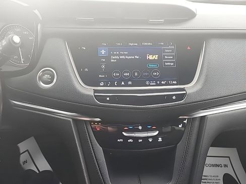 Used 2022 Cadillac XT5 Premium Luxury AWD/4WD image 16