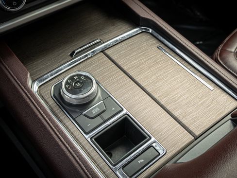 Used 2023 Ford Expedition Max Limited image 38