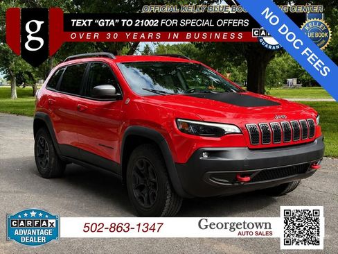 Used 2019 Jeep Cherokee Trailhawk w/ Cold Weather Group AWD/4WD image 1