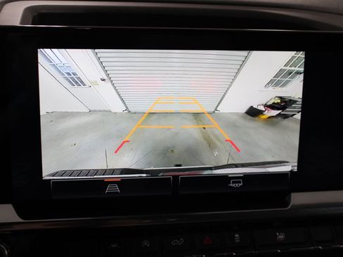 Used 2024 GMC Sierra 1500 SLT image 53